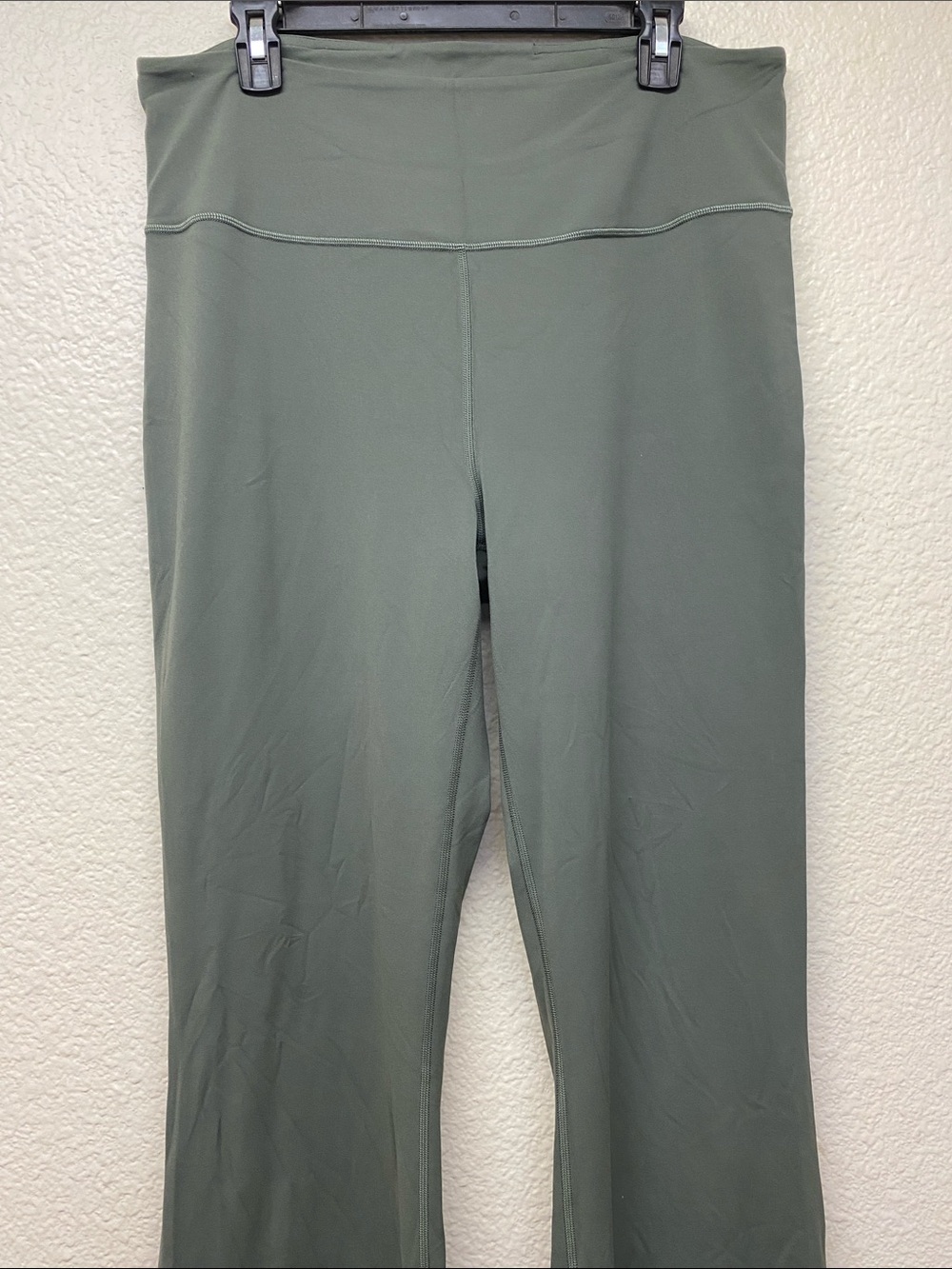 Lululemon Grove Super High-Rise Dark Olive Green Flare Yoga Pants-EUC!!💚💚 - Picture 2 of 9